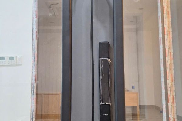 KHÓA SIKER KTS152- EM KHÓA CHUYÊN DÙNG CHO CÁC HỆ CỬA TRƯỢT QUAY